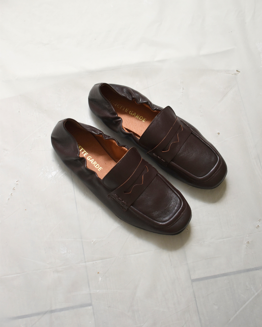 Mocassins femme Luce marron profond en cuir avec arrière élastiqué