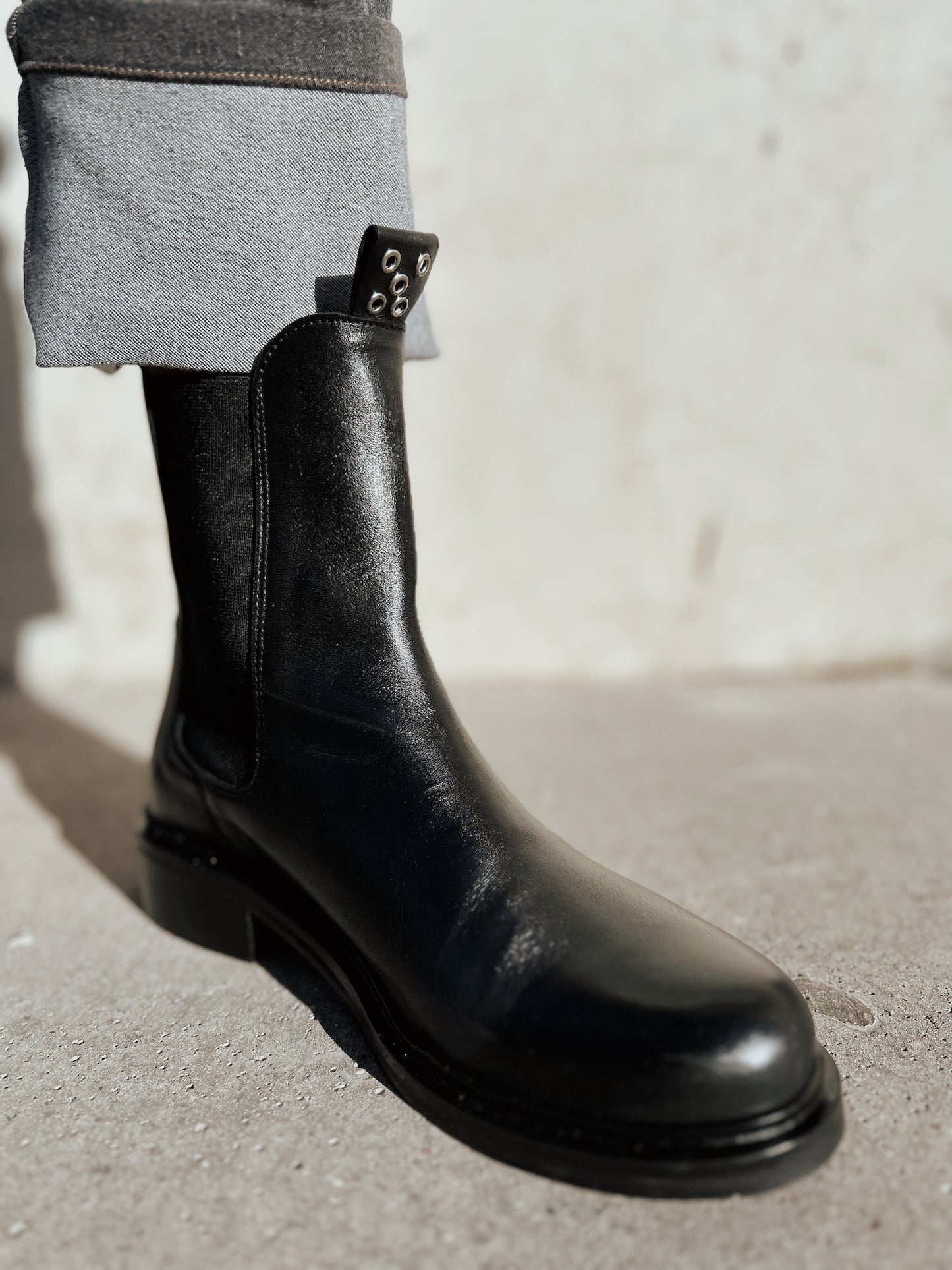 CHELSEA GINETTE BOOTS